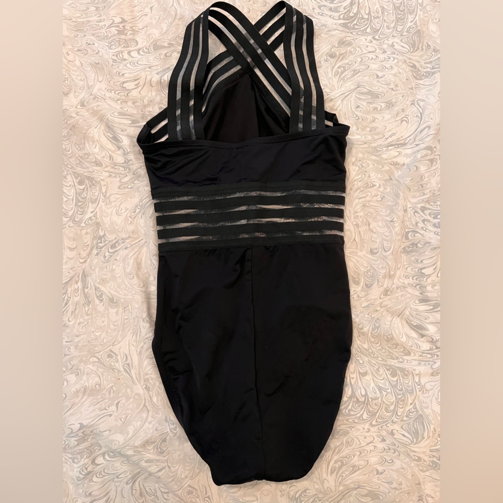 Cute Hilor Swimsuit one piece.  Size S/4-6